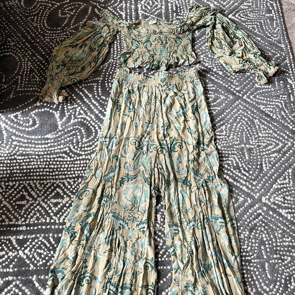 Spell & the Gypsy Aurora Large Pant set - Picture 3 of 5